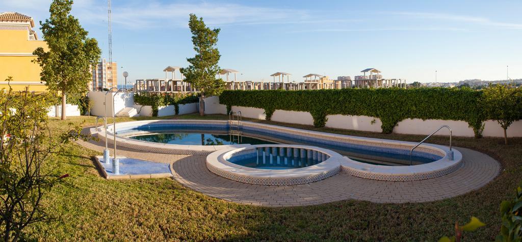 Merecido Descanso Sun Beach Торрев'єха Екстер'єр фото